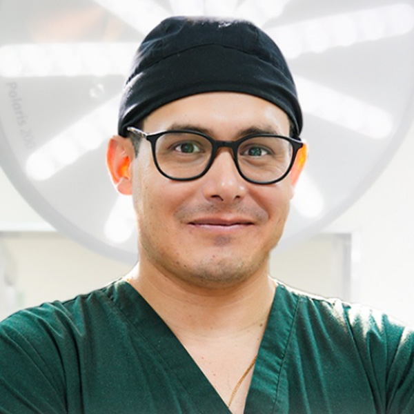 Dr. Guillermo López