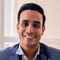 Dr. Renzo García