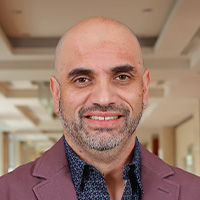 Dr. Ricardo Fuentealba Ramírez